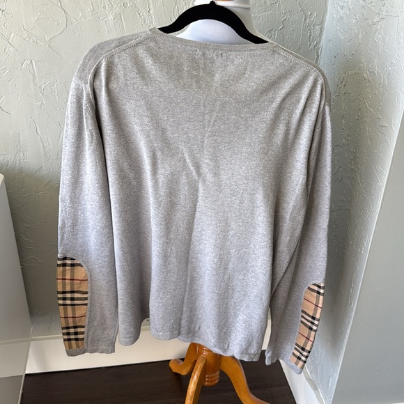 Burberry Heather Gray Long Sleeve Shirt with Plaid Accents - Picture 2 of 6